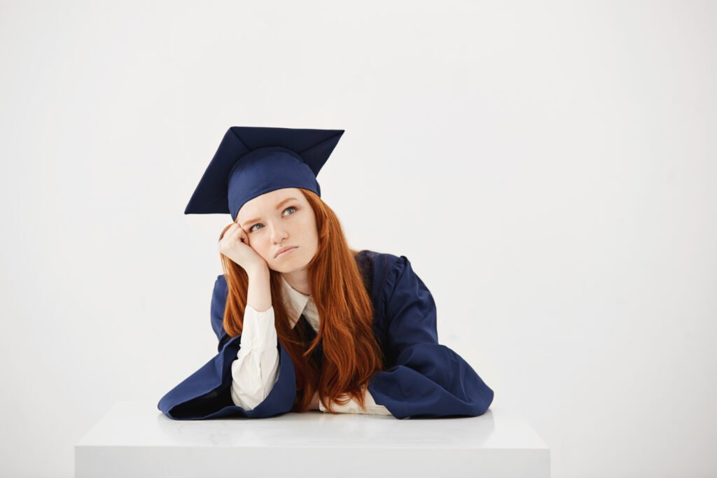 O custo real da escolha errada: Por que tantos jovens abandonam a faculdade no primeiro ano?