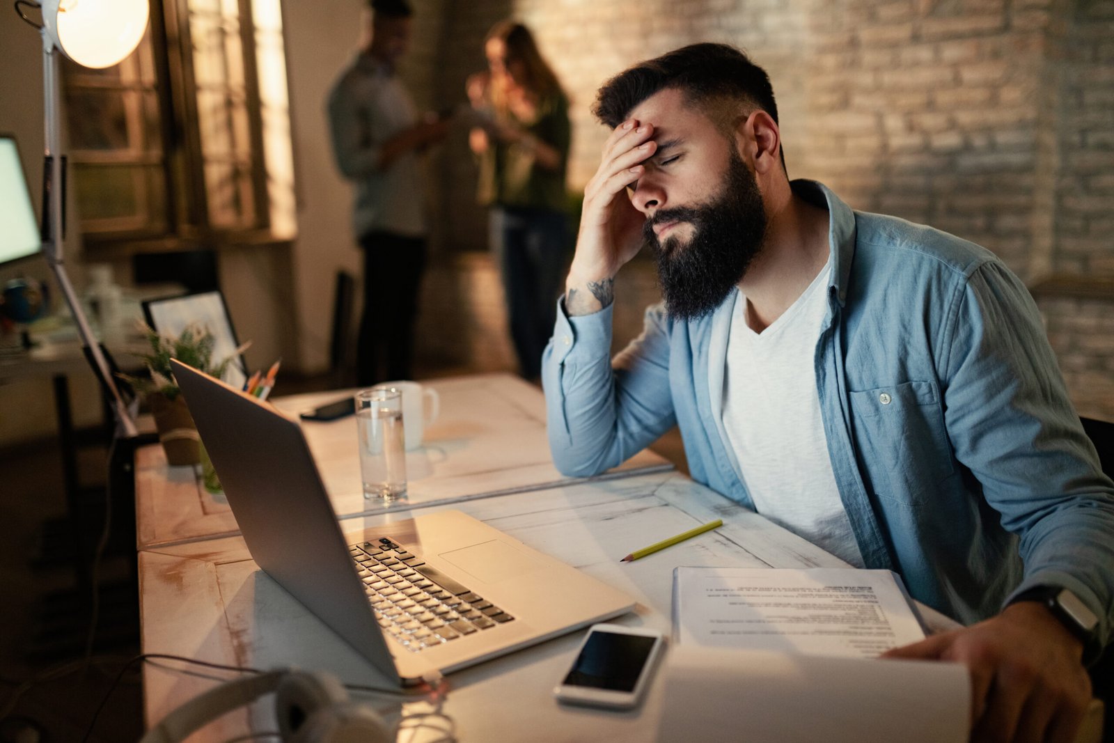 Prevenção ao Burnout: Como a Análise de Perfil Comportamental ajuda o RH a diagnosticar o esgotamento antes da crise